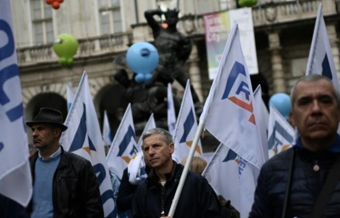 Grève « historique » contre la baisse de production chez Stellantis en Italie – 18/10/2024 à 19h06