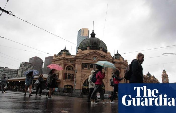 Victoria risque des tornades alors que des orages et de la grêle géante frappent le sud-est de l’Australie