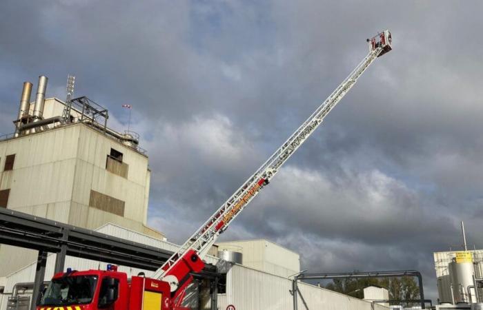 EN PHOTO – Un grave incendie simulé ce vendredi à l’usine chimique d’Auzouer-en-Touraine