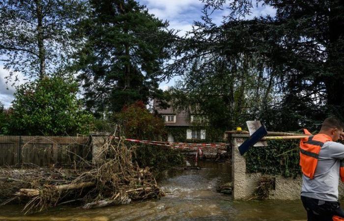 La Gironde reste en alerte orange, 23 départements en alerte jaune, les politiques font pression sur les assureurs