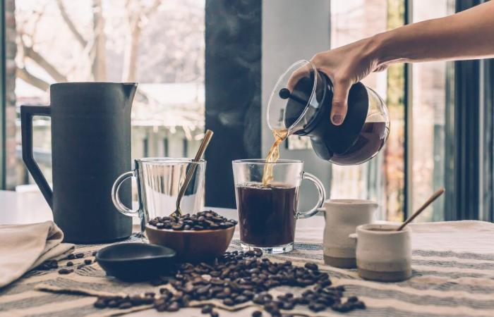 Le café est-il bon pour la santé ? Tout dépend de l’heure de la première tasse et c’est surprenant