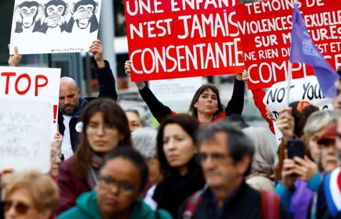 des dizaines de manifestations devant les palais de justice à travers la France