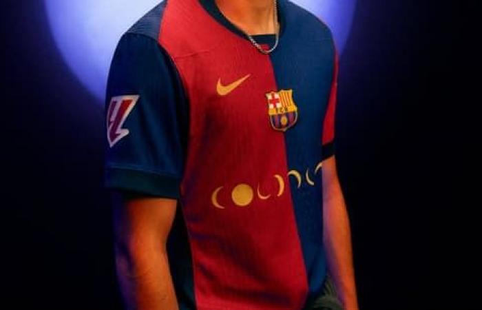 l’effondrement total d’un supporter du Barça, qui dévalise la boutique du club en quelques minutes