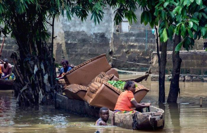 Des pluies torrentielles inondent Kinshasa