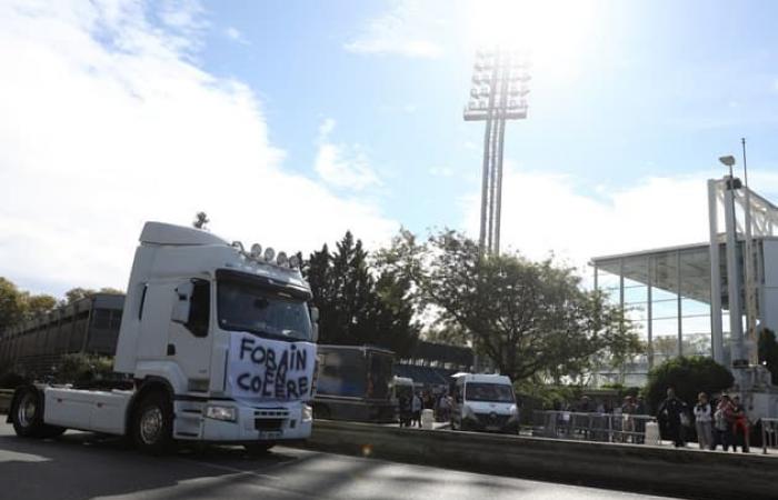 L’avant-match Bayonne-Racing perturbé par des manifestations foraines