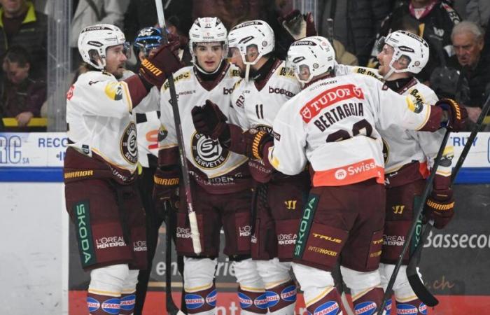 Genève continue en dominant de peu Ajoie, le LHC