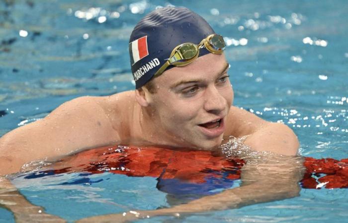 Léon Marchand remporte le 400 m quatre nages avec le record de France en prime