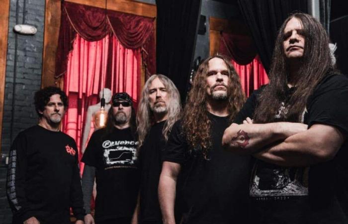 « 90 % de tout ce que nous possédons a été gravement endommagé ou complètement détruit », révèle Erik Rutan de Cannibal Corpse.