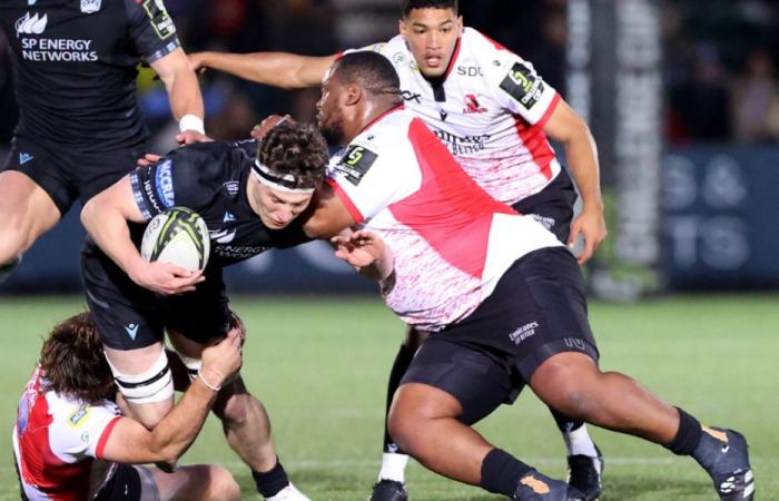 Asenathi Ntlabakanye est une étoile du Top 14