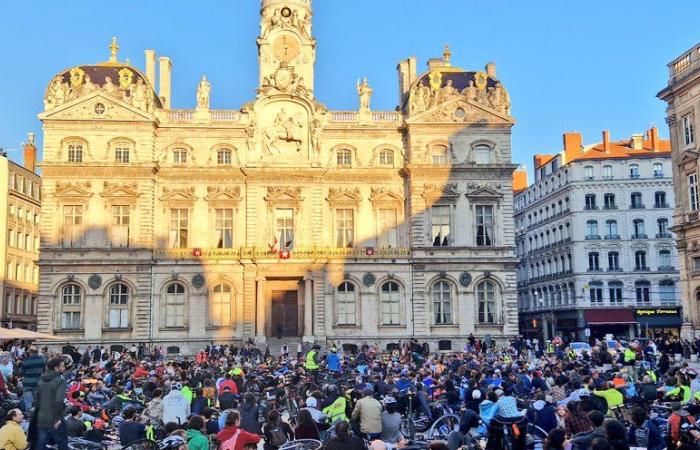 une centaine de vélos couchés pour Paul à Lyon