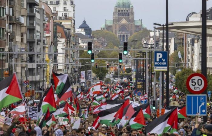 Au moins 32.000 manifestants dans les rues de Bruxelles pour réclamer un cessez-le-feu au Moyen-Orient