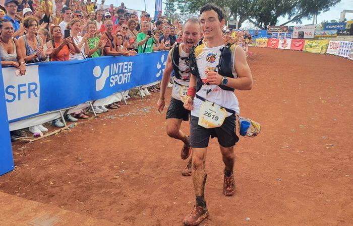 l’arrivée des derniers coureurs de la Diagonale des Fous