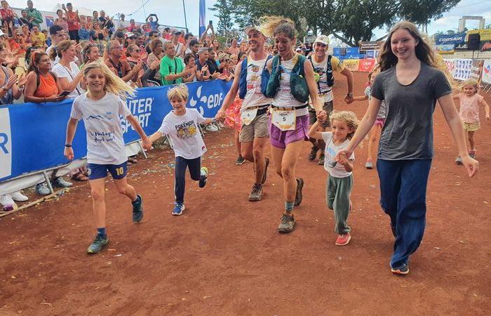 l’arrivée des derniers coureurs de la Diagonale des Fous