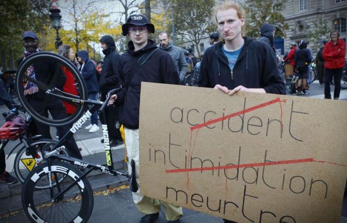 “Il s’est effectivement armé pour s’y rendre”, rapporte un témoin sur place.