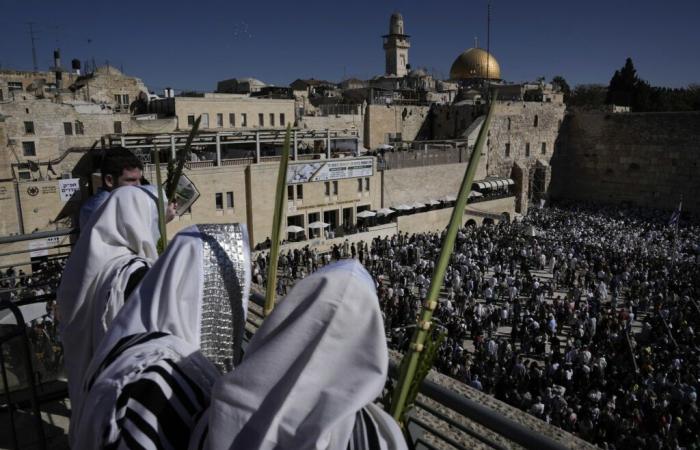 Des proches d’otages parmi les milliers de personnes rassemblées au Kotel