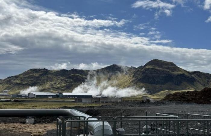 la terre des hommes et le feu des volcans