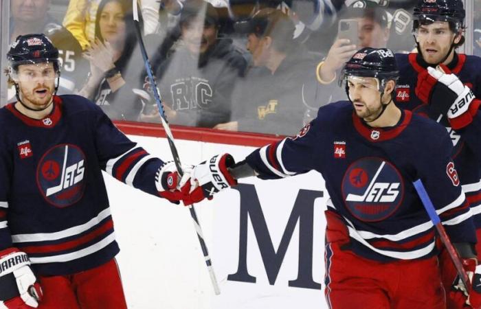 Niederreiter et Fiala marquent dans la cage vide