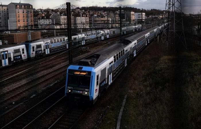 trois personnes blessées après une collision, circulation interrompue