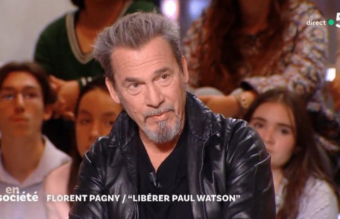 quand le chanteur demande la libération de Paul Watson, mais se trompe de prénom