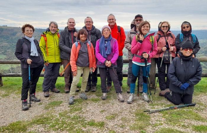 Lanuéjouls. Hikers from Arcachon in Aveyron