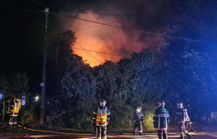 Un incendie dans une maison à Buironfosse entraîne la fermeture de l’axe Guise-La Capelle une partie de la nuit