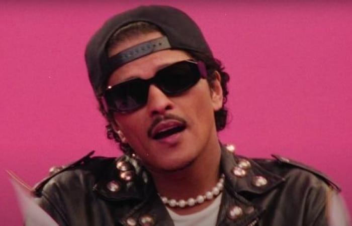 Bruno Mars bat tous les records avec le tube « APT » en duo avec une star internationale