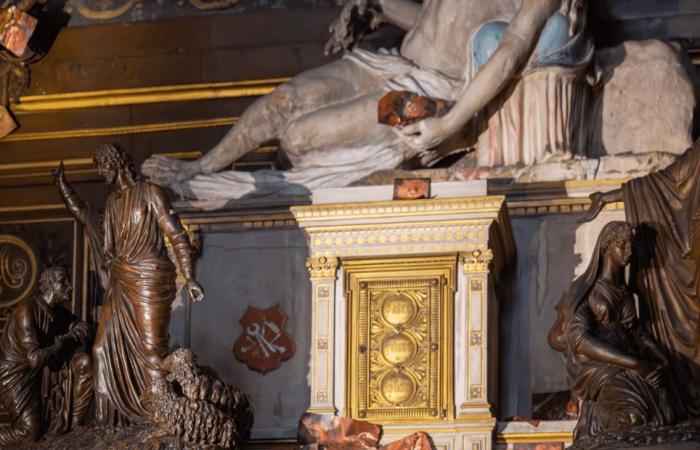 À l’église Saint-Eustache, Charlotte Simonnet joue sur la corde sensible