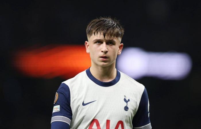 Ange Postecoglou dit “difficile de garder le contrôle” sur Mikey Moore de Tottenham après la victoire de l’AZ