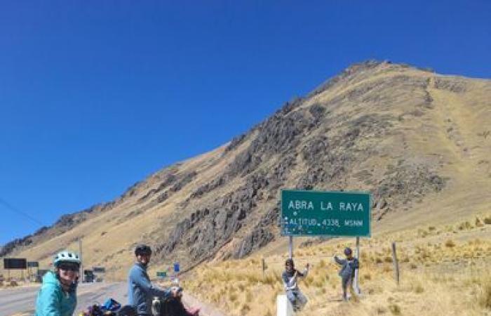 en famille, ils parcourent l’Amérique du Sud à vélo