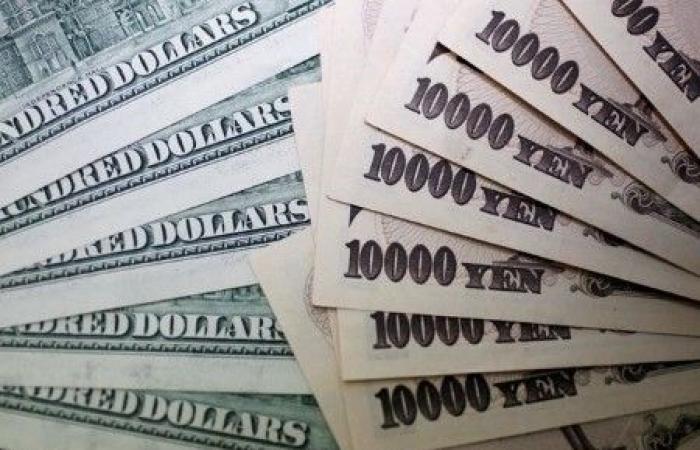 Le yen est vulnérable ; le dollar envisage un quatrième gain hebdomadaire consécutif