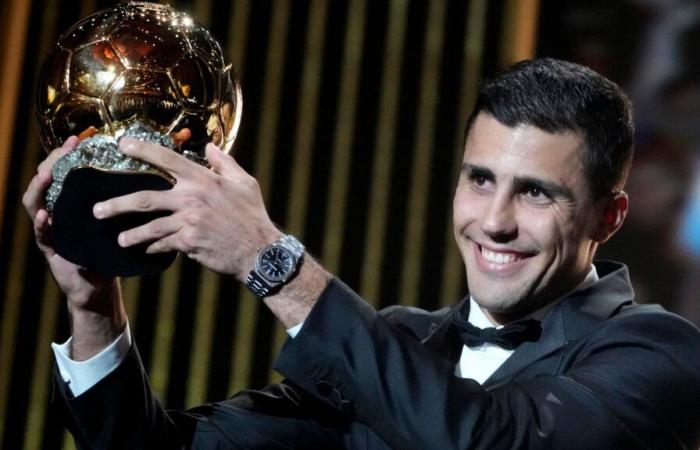 Rodri remporte le Ballon d’Or 2024 : le milieu de terrain de Man City devance Vinicius Junior pour couronner alors que la star de Barcelone Aitana Bonmati remporte le prix féminin