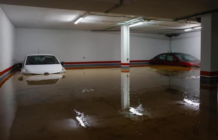 La tempête qui maintient une grande partie de la péninsule en alerte en raison de fortes pluies, en images