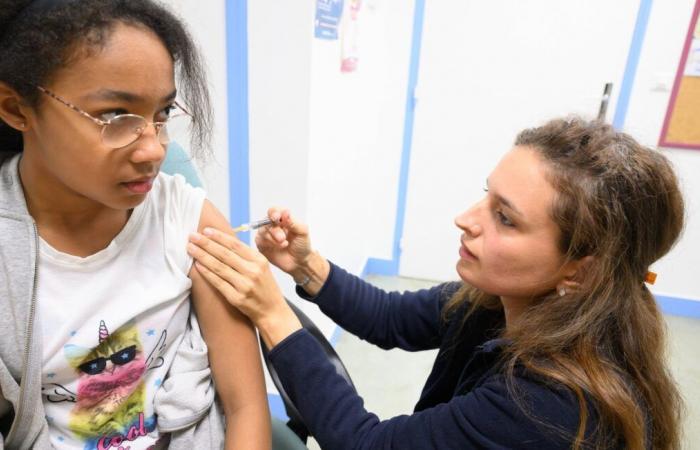 Les collégiens bientôt vaccinés « simultanément » contre les méningocoques et le papillomavirus ?