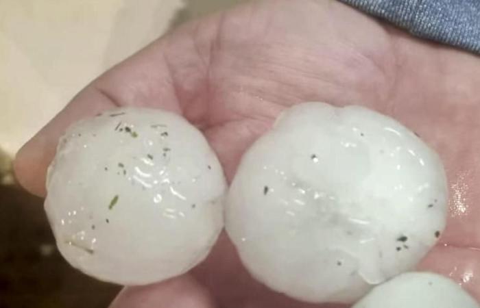 La tempête qui maintient une grande partie de la péninsule en alerte en raison de fortes pluies, en images