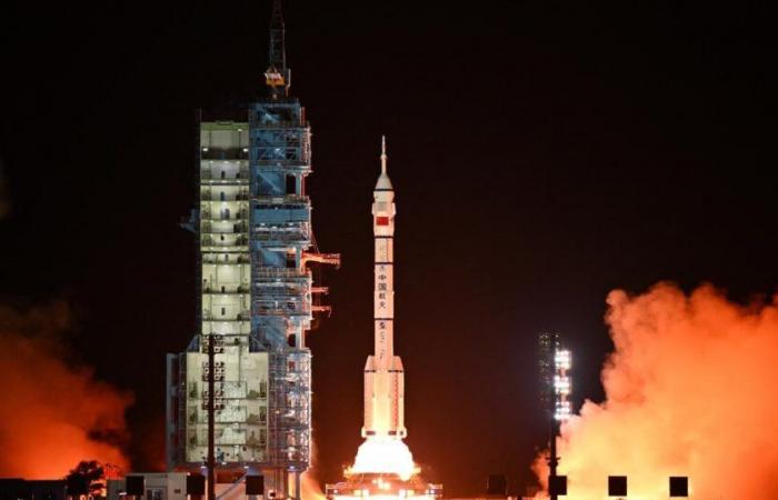 Trois astronautes chinois s’envolent vers la station spatiale Tiangong