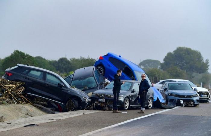 EN IMAGES – Au lendemain d’inondations meurtrières, le sud de l’Espagne dévasté