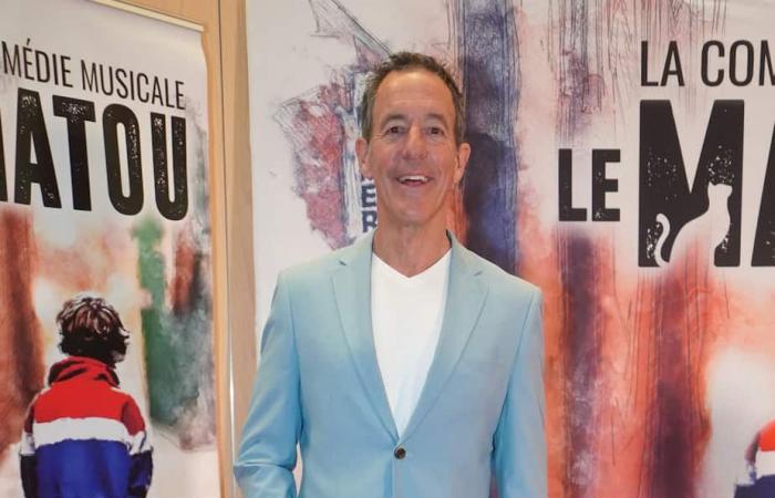 Toutes les stars sur le tapis rouge de la comédie musicale “Le Matou”