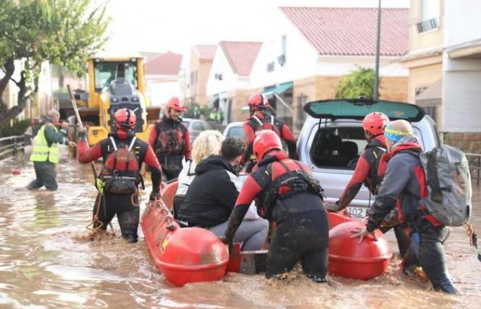 Images terrifiantes d’inondations près de Valence, trois jours de deuil national en Espagne