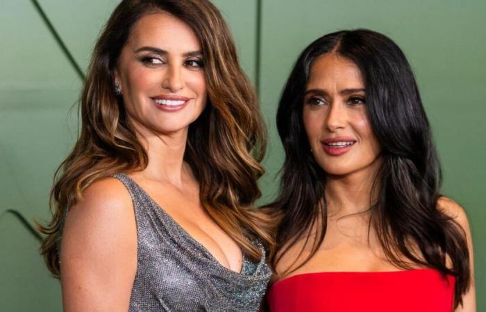 Penélope Cruz à New York pour soutenir son amie Salma Hayek récompensée pour son altruisme