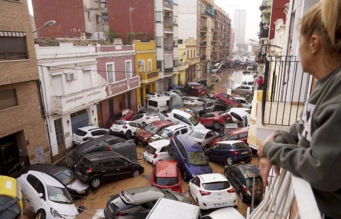 DANS LES PHOTOS. Torrents de boue, villages dévastés, voitures emportées… Des inondations historiques dévastent le sud-est de l’Espagne