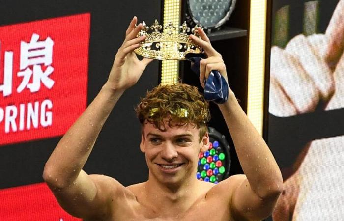 Léon Marchand écrase le record d’Europe du 100 m 4 nages et finit avec une couronne sur la tête