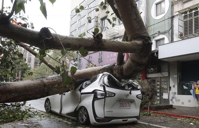 Deux morts et 500 blessés à Taiwan après un typhon