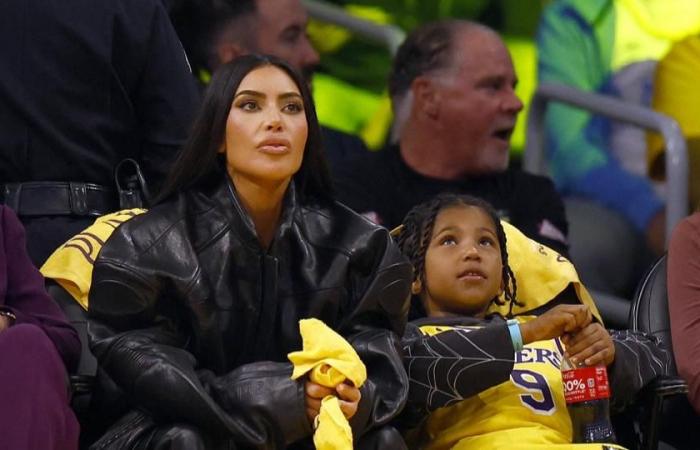 Le compte YouTube du fils de Kim Kardashian, Saint West, supprimé après avoir publié un mème anti-Kamala Harris