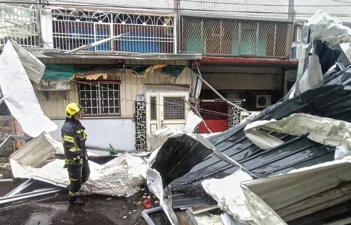 Le typhon Kong-rey, la plus grosse tempête depuis 30 ans, fait au moins un mort et 73 blessés