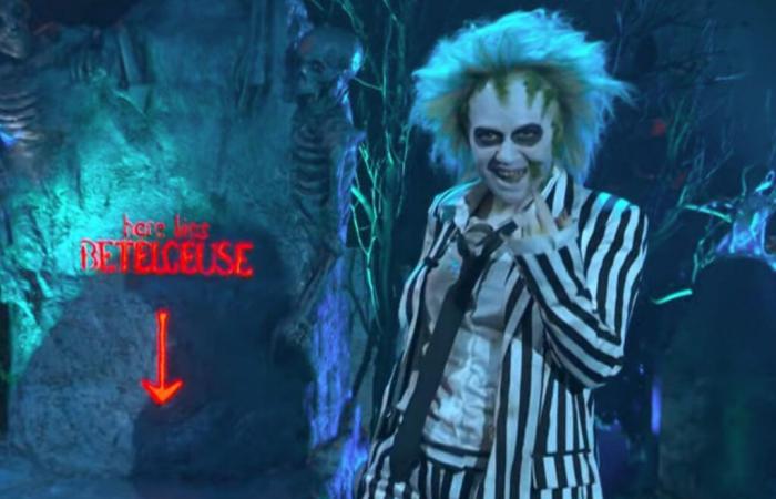 Regardez Kelly Clarkson reprendre « Banana Boat (Day-O) » dans le rôle de Beetlejuice