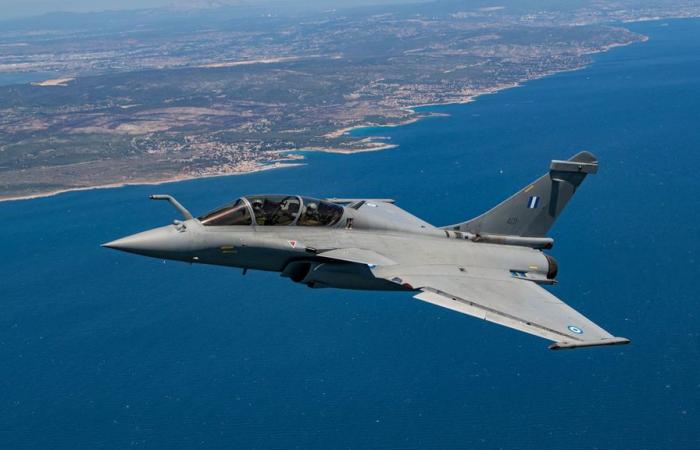 Le pilote de F1 Charles Leclerc s’essaye au pilotage d’un Rafale