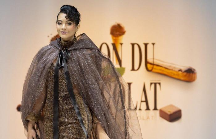 Vaimalama Chaves dévoile sa silhouette sculptée au Salon du Chocolat