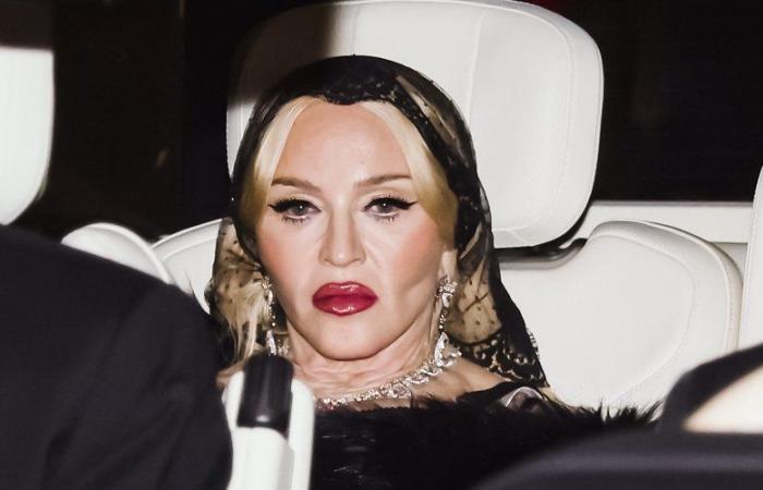 Madonna obligée d’écourter ses vacances à Paris pour retourner aux États-Unis et voter pour Kamala Harris