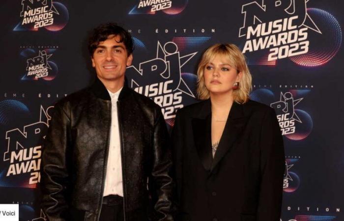 Louane annonce ses fiançailles avec Florian Rossi