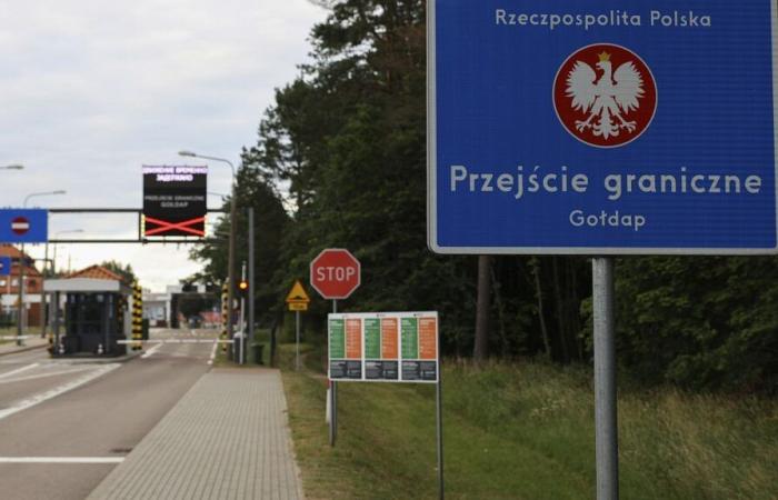 La Pologne renforce sa frontière avec la Russie